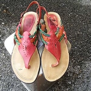Flat sandals